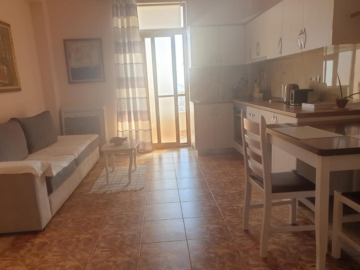 Jozi Kaiser Apartment 4 Δυρράχιο Εξωτερικό φωτογραφία